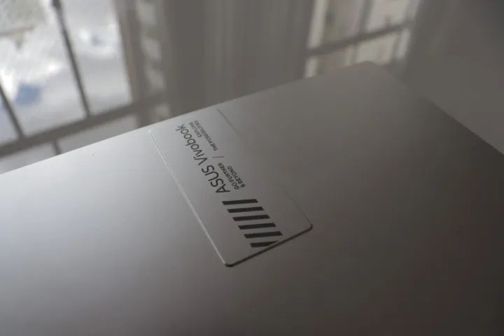 Notebook Asus Vivobook Go E1504GA - 7 meses de uso, Windows 11 - Foto 4