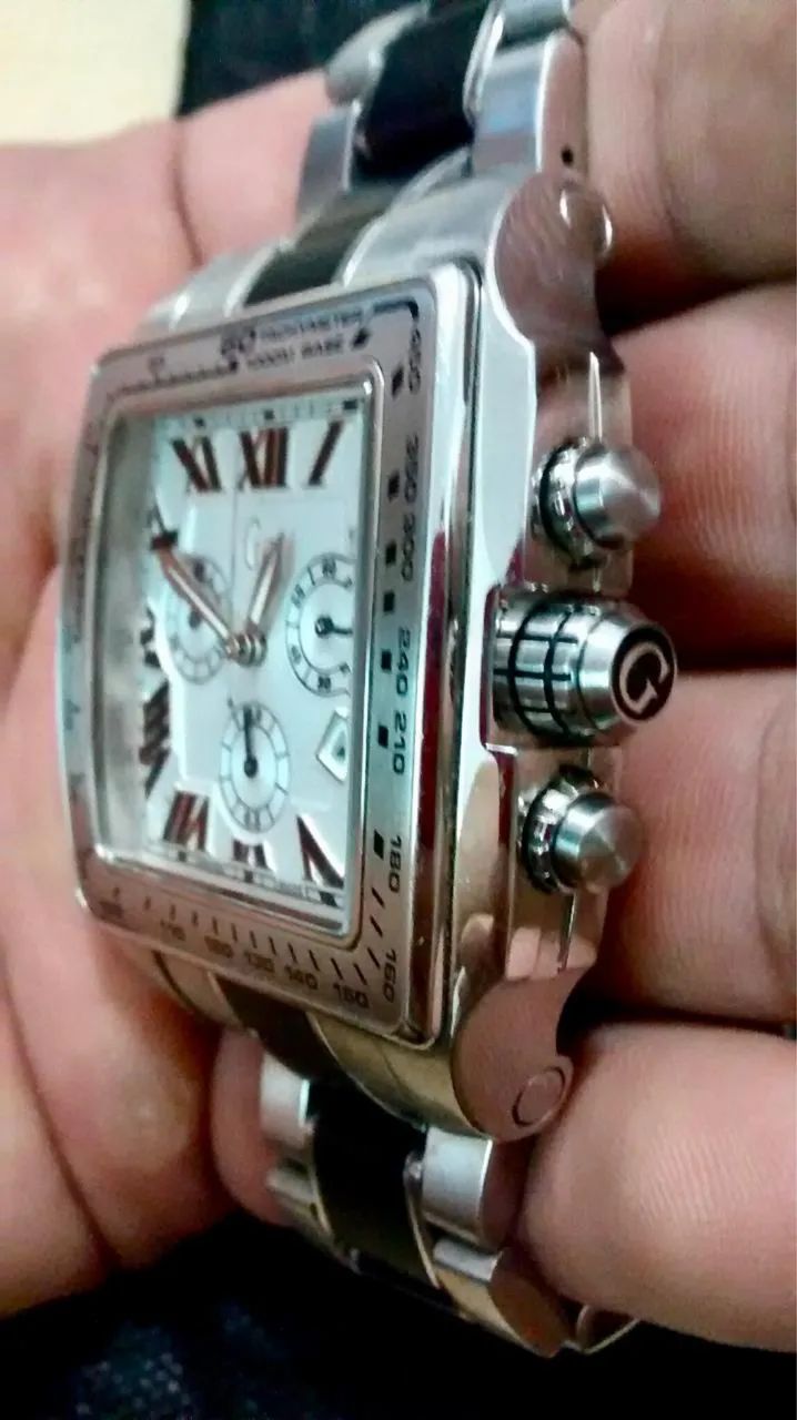 Relógio Guess Collection Social - Foto 2