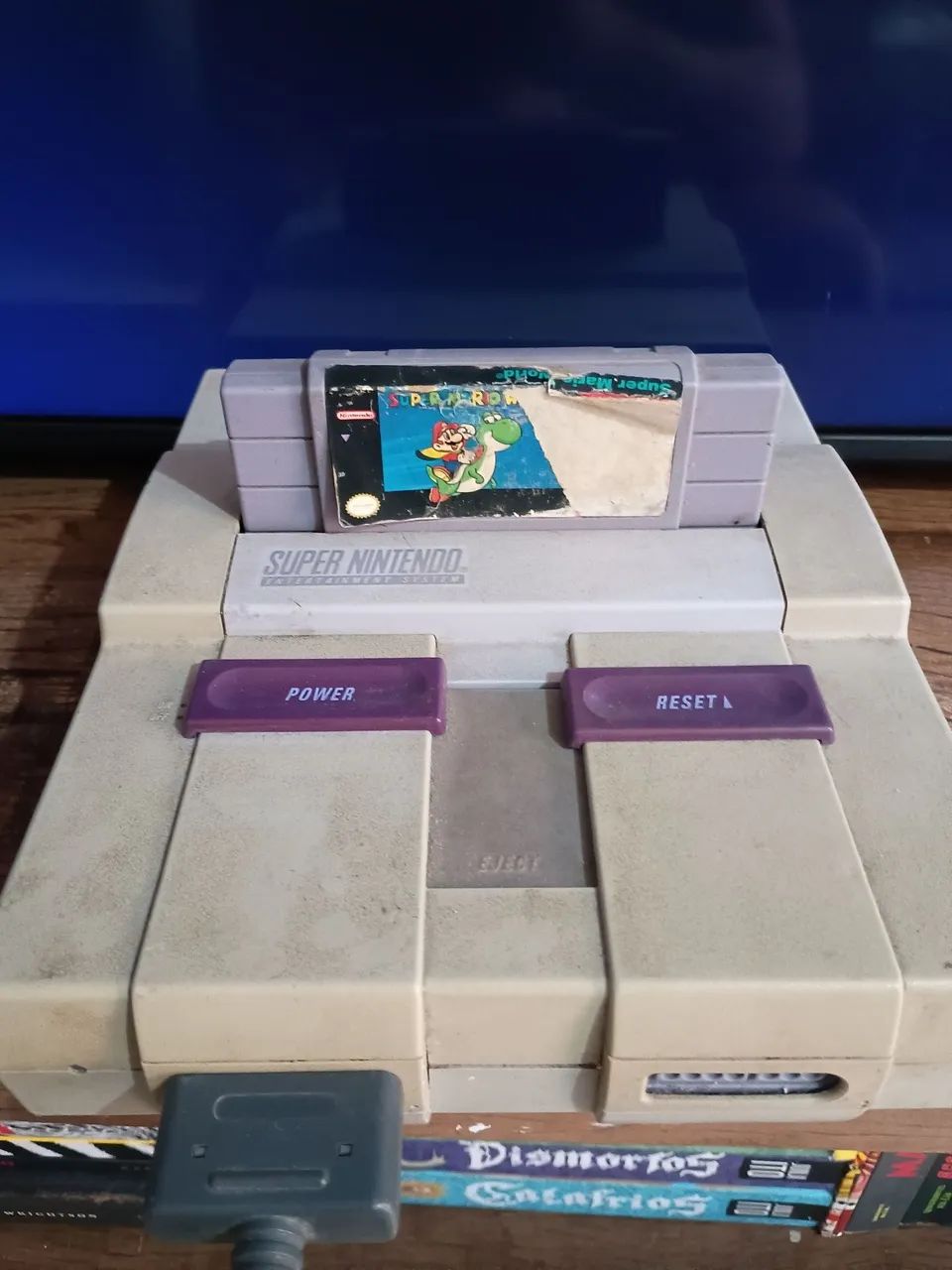SUPER NINTENDO COM CONTROLE E SUPER MARIO WORLD e X-MEN  - Foto 2