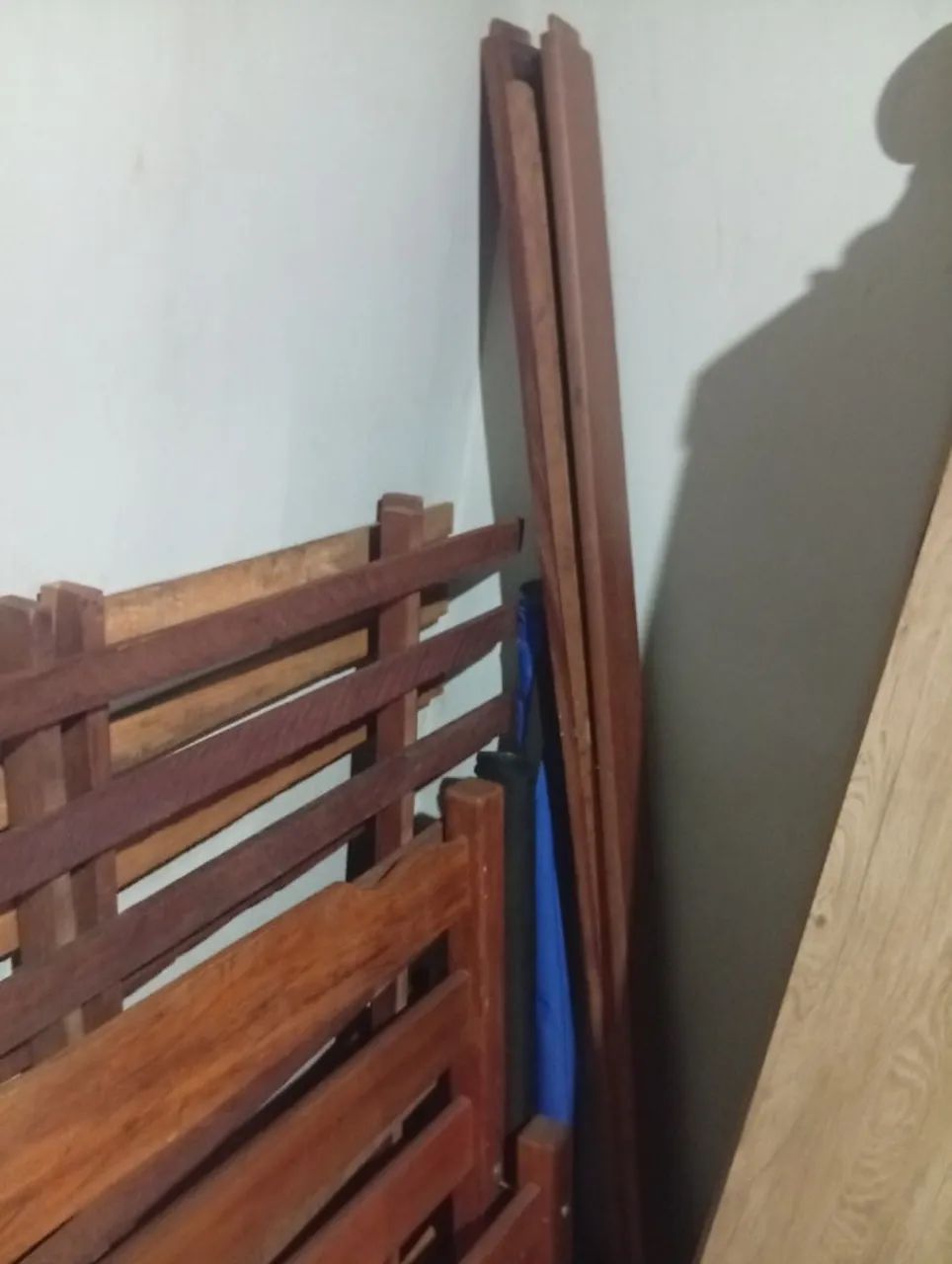 Cama + colchão de casal 
