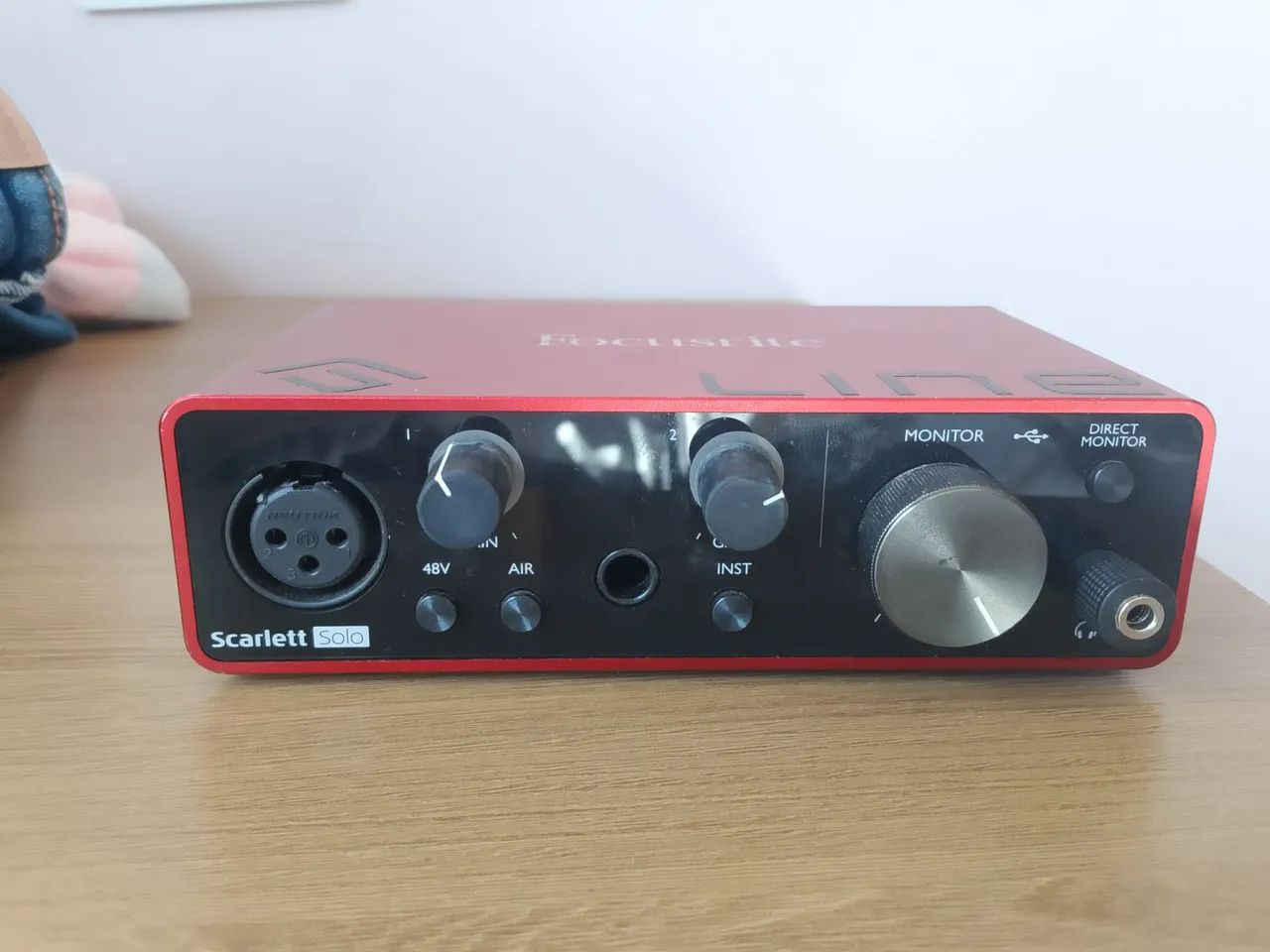 Interface de Áudio Focusrite Scarlett Solo 3gr RED USB (Usado novo)