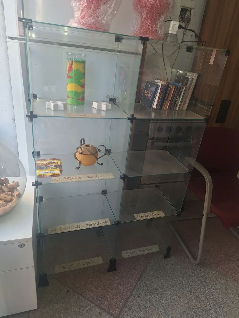 Vitrine em bom estado.  - Foto 2