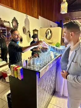 GARÇOM, AUX DE COZINHA, BARMAN EM FESTAS EVENTOS - Foto 4