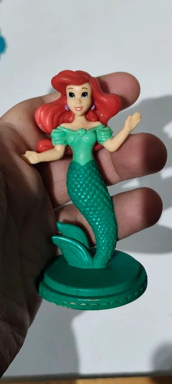Kit de Personagens Disney - Ariel e Rei Tritão - Foto 3
