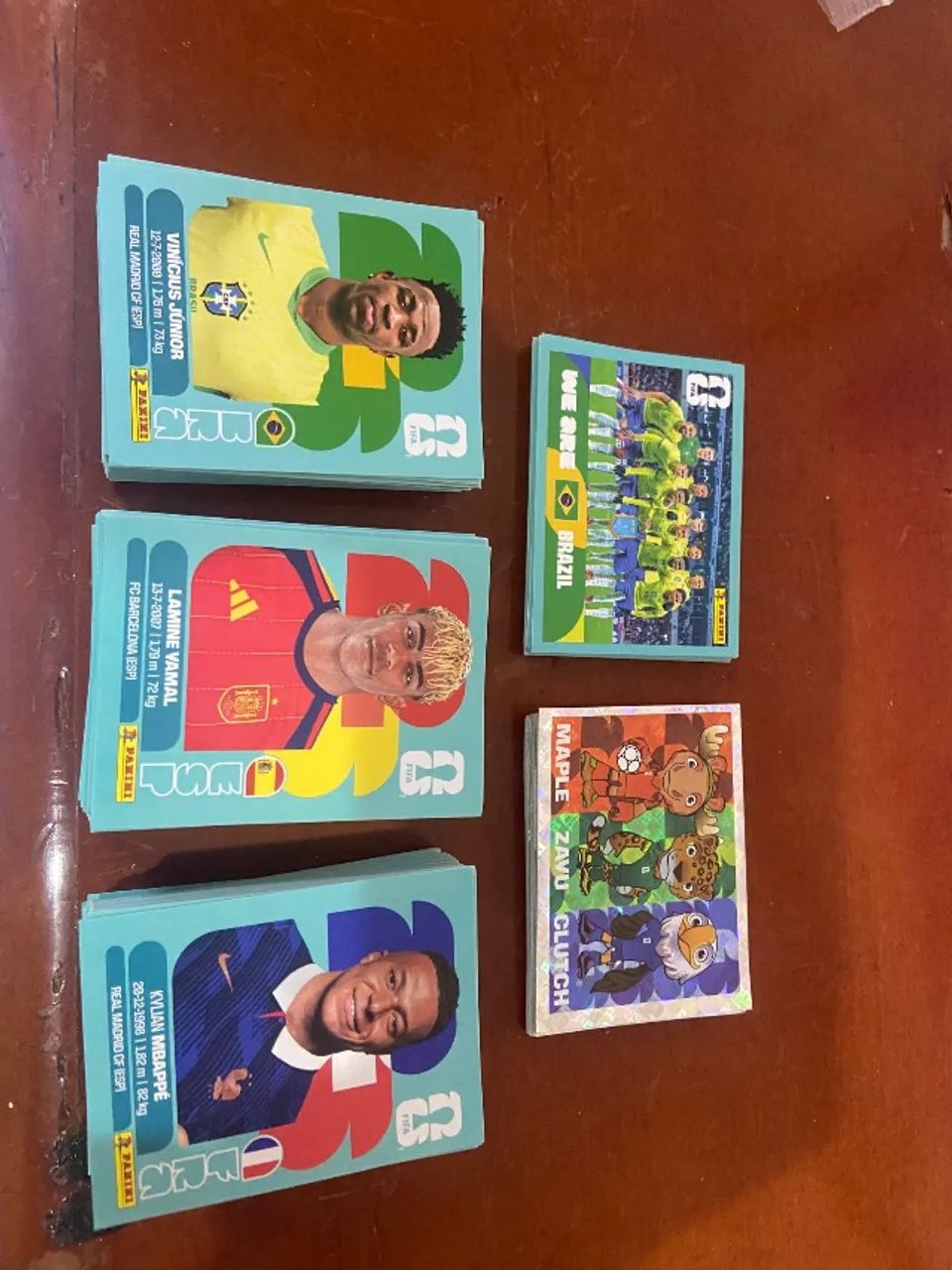 Lote 400 figurinhas da copa  - Foto 2