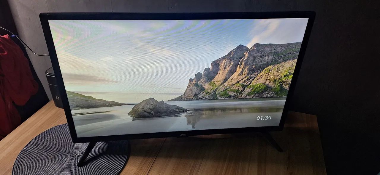 Vendo ou troco tv smarth 32 polegadas jvc  - Foto 2