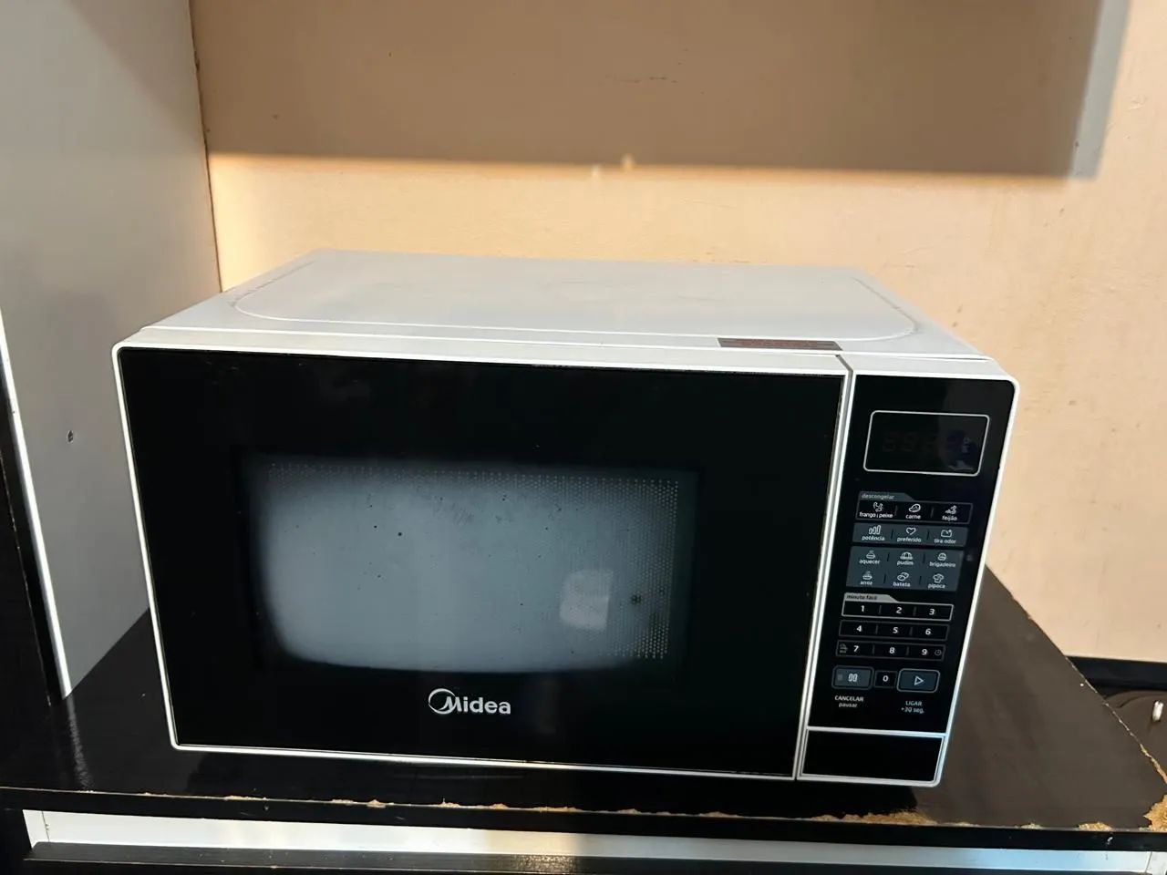Geladeira Eletrolux e microondas Midea  - Foto 4