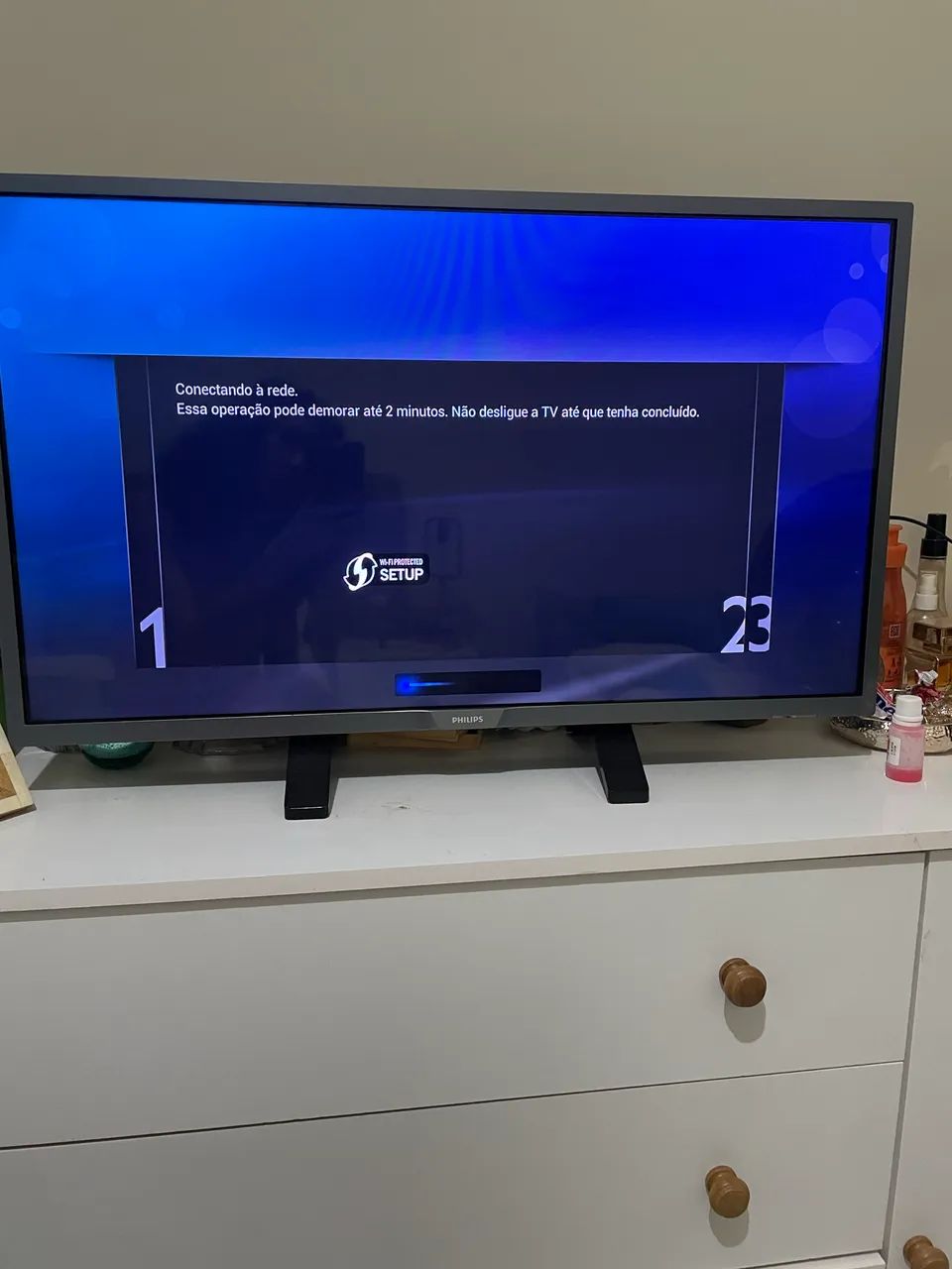 Smart TV Phillips - 32 polegadas  - Foto 3