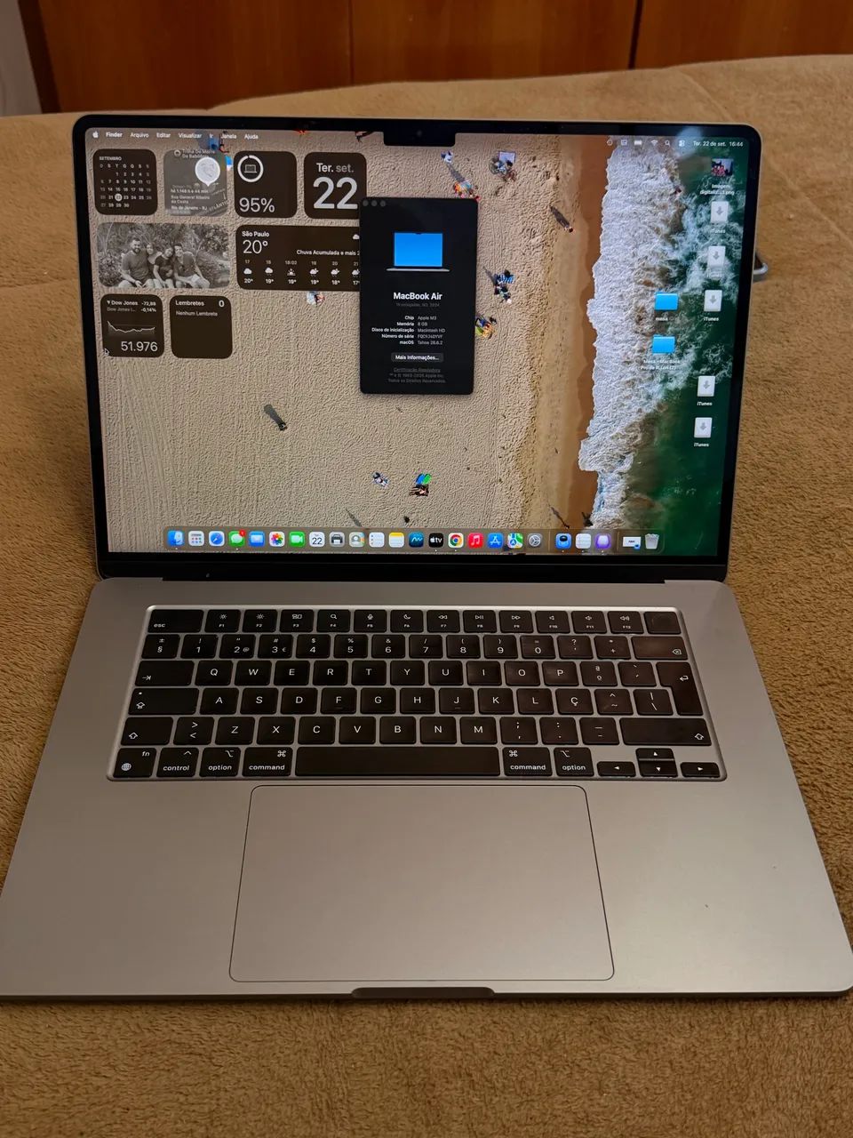 MacBook Air de 15 polegadas, chip M3, modelo 2024, com 8 GB de memória