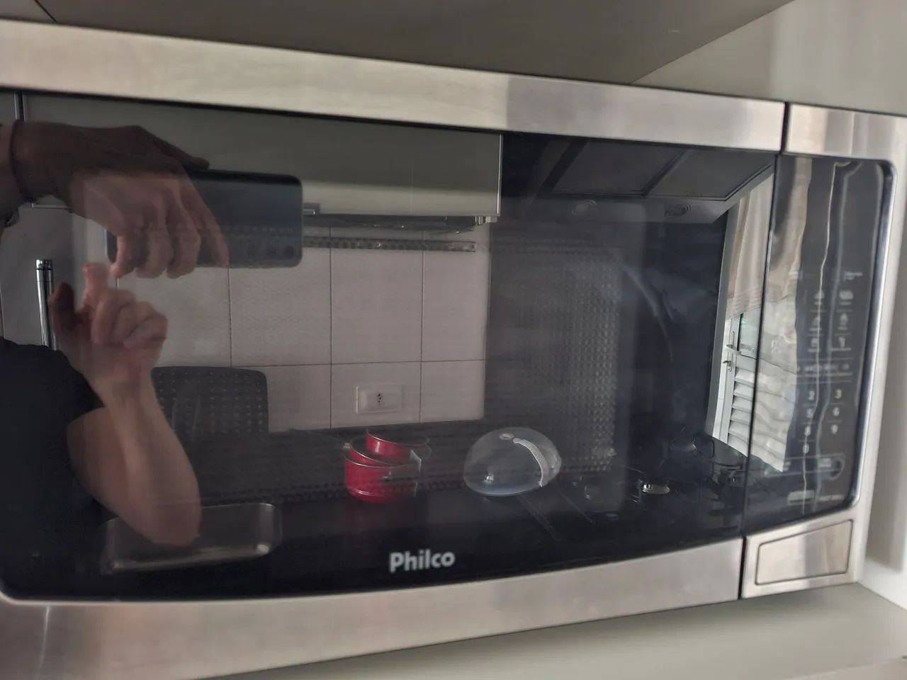 Microondas  Philco 1400W com defeito