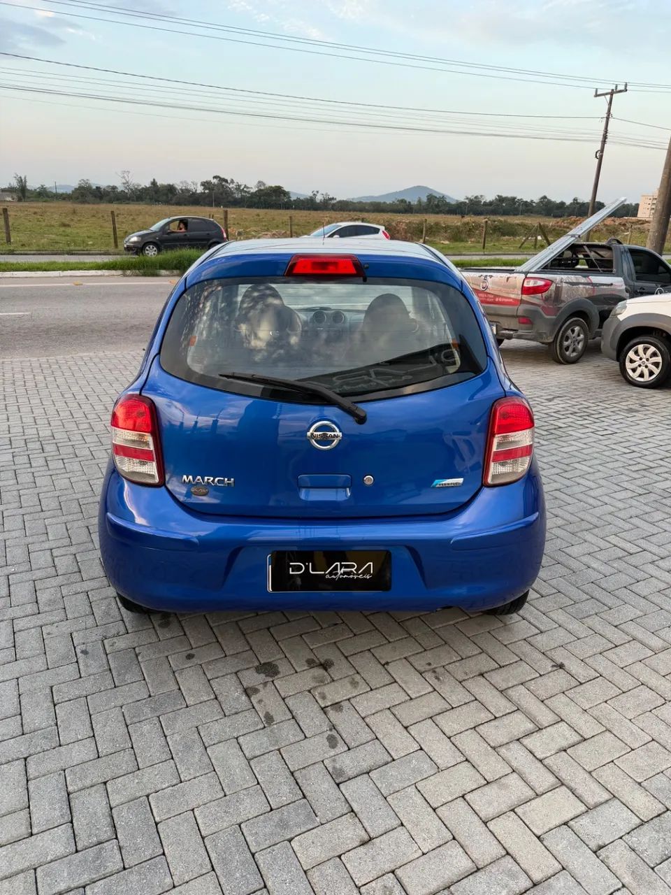 Nissan March 1.0 12V Flex 5P 2012 - Foto 4