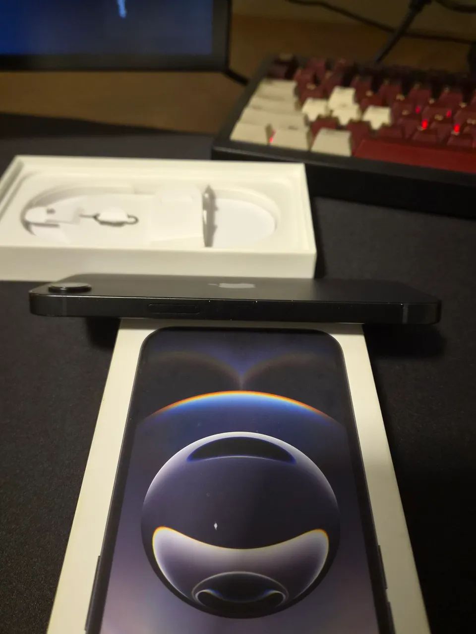 Iphone 16e 128gb  - Foto 2