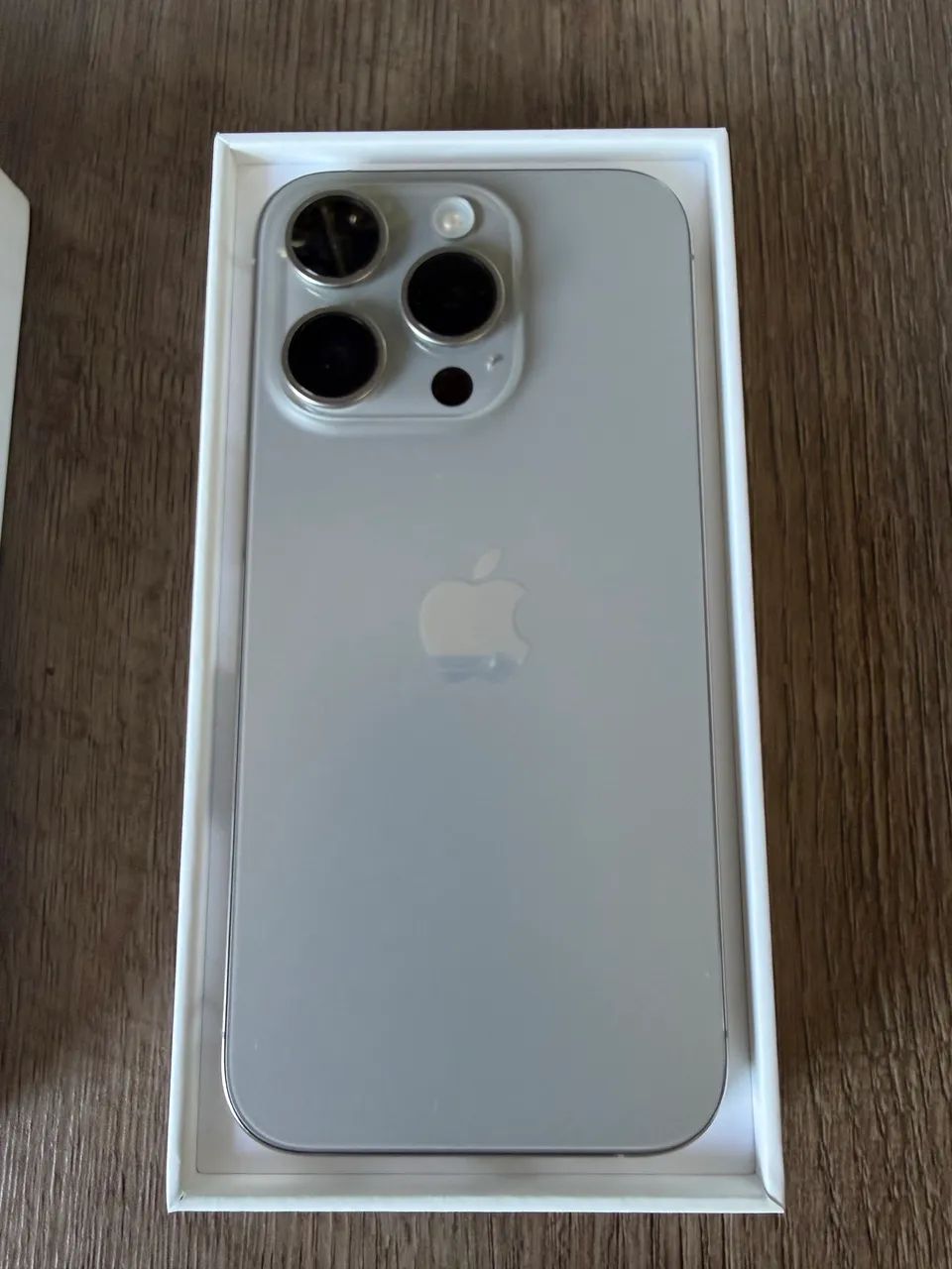 iPhone 15 Pro (256gb) Titânio natural - Celulares e Smartphones