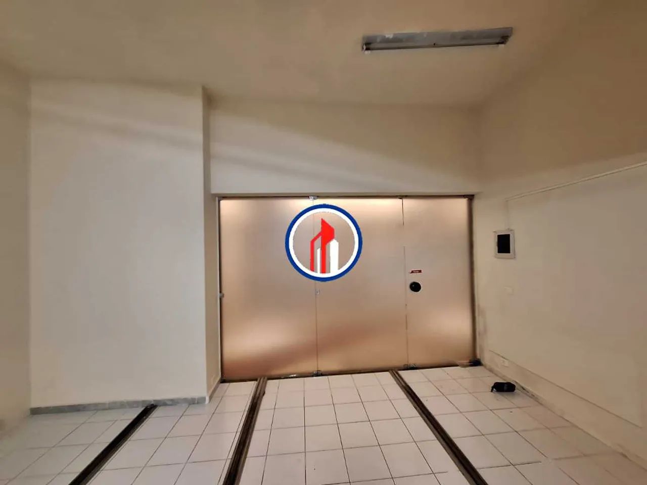 Loja : / Comercial / Gávea