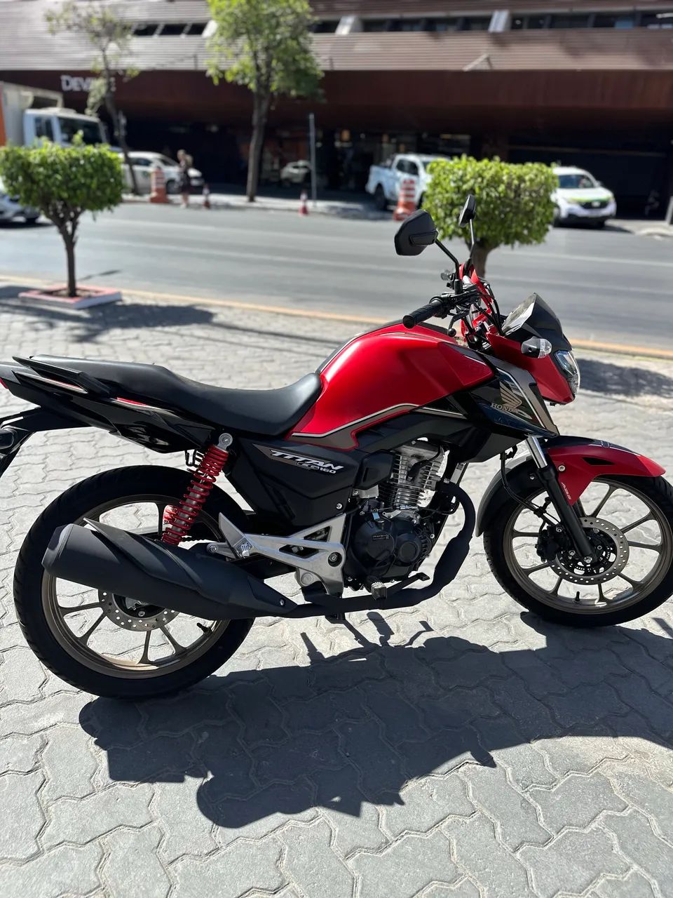 TITAN 50 ANOS ZERA E QUITADA  - Foto 3