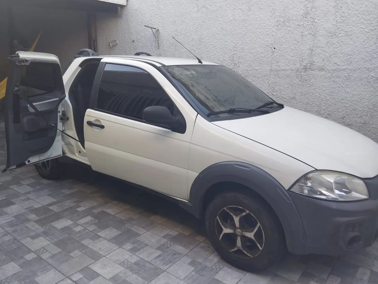 Fiat Strada Working Hard 1.4 Fire Flex 8V CD 2019 - Foto 3
