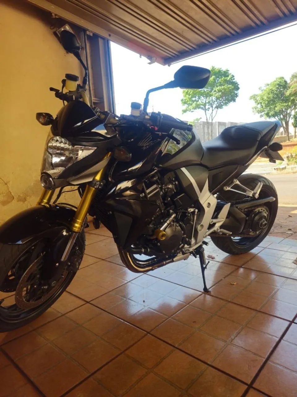 Cb 1000 - Foto 2
