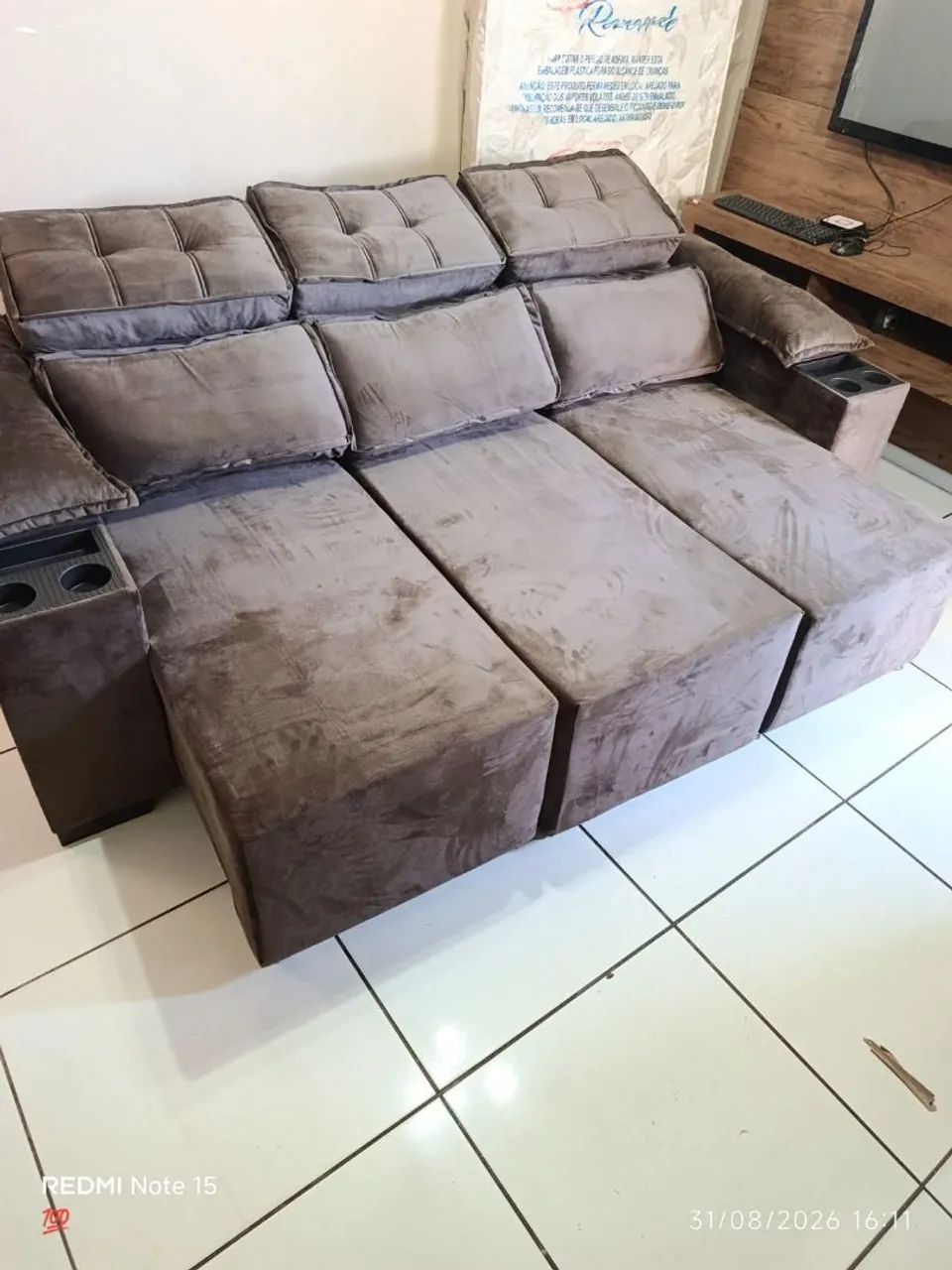 SOFA RETRÁTIL E RECLINÁVEL NOVOS  - Foto 4