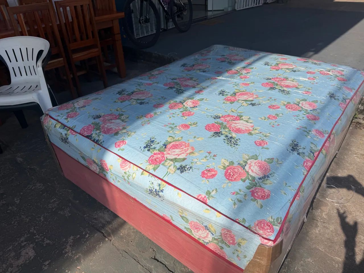 Cama casal em edredom mola nova - Foto 3