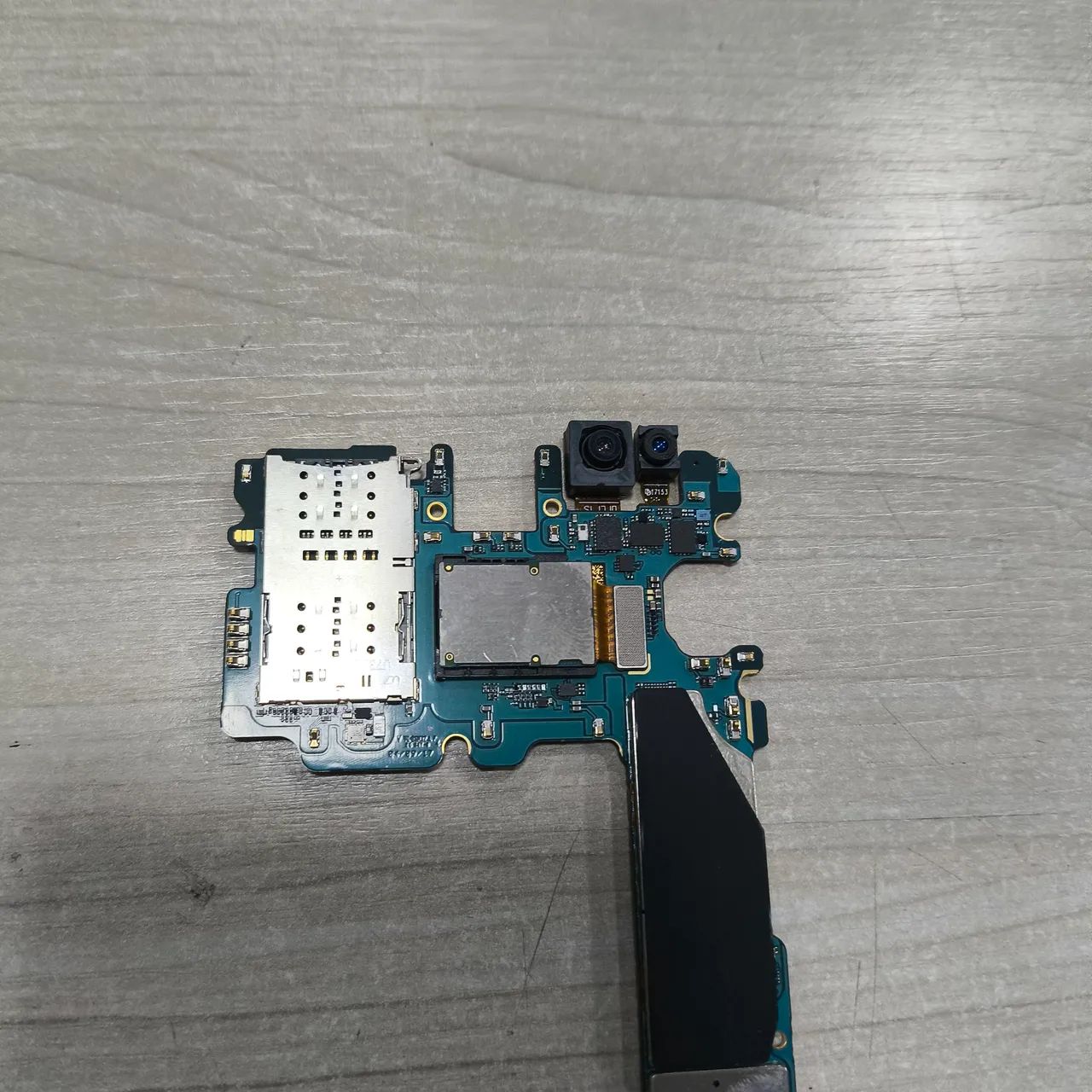Placa Samsung s8 plus com câmeras original retirada 100% funcionando  - Foto 2