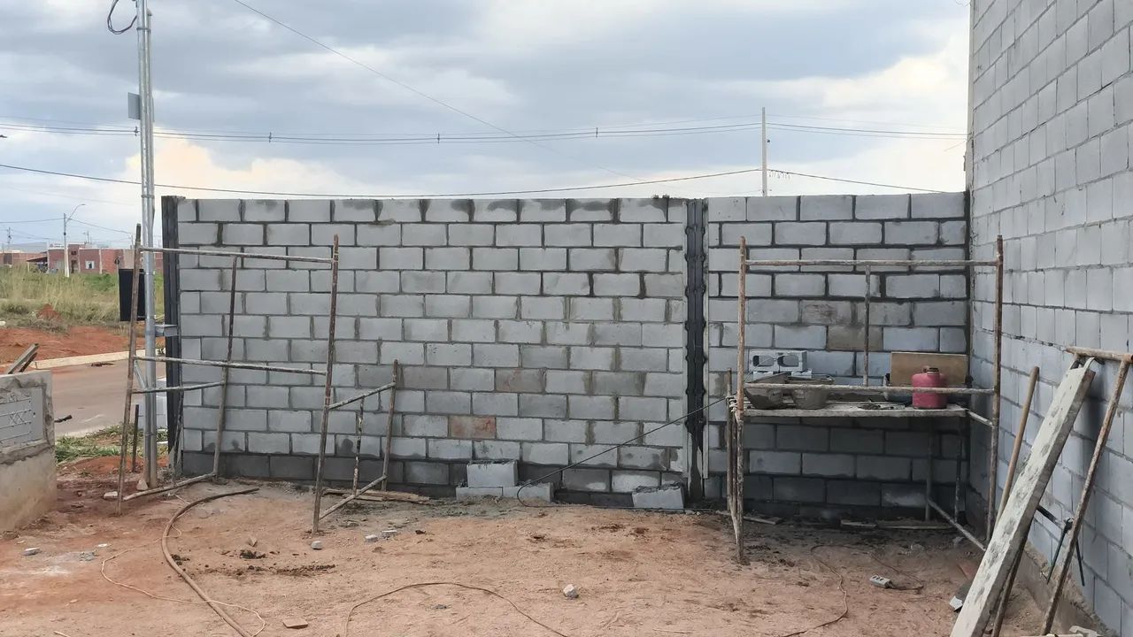 Pedreiro bloqueiro 