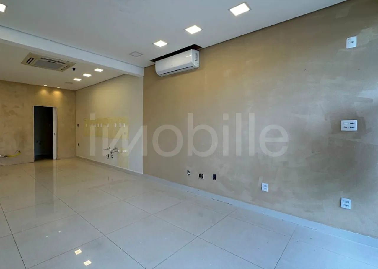 Sala comercial para locação anual no Edifício Solares da Brava na Praia Brava - Foto 2