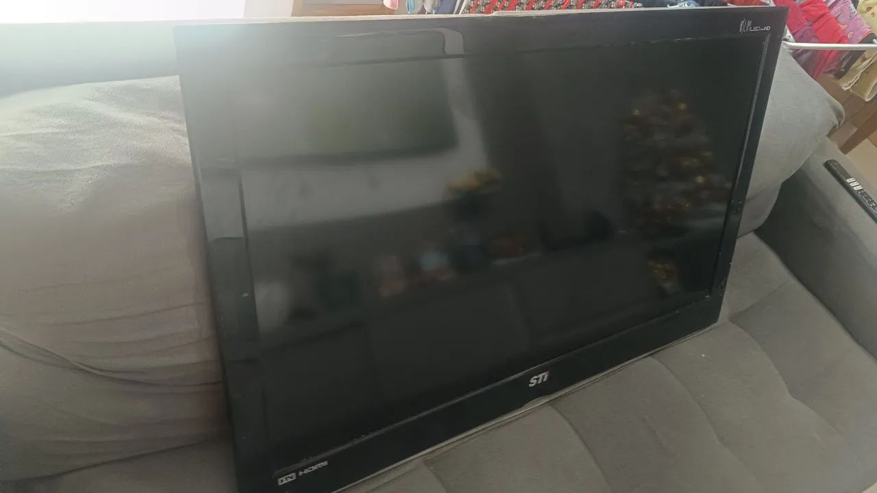 Tv 42 polegadas Sti - Foto 2
