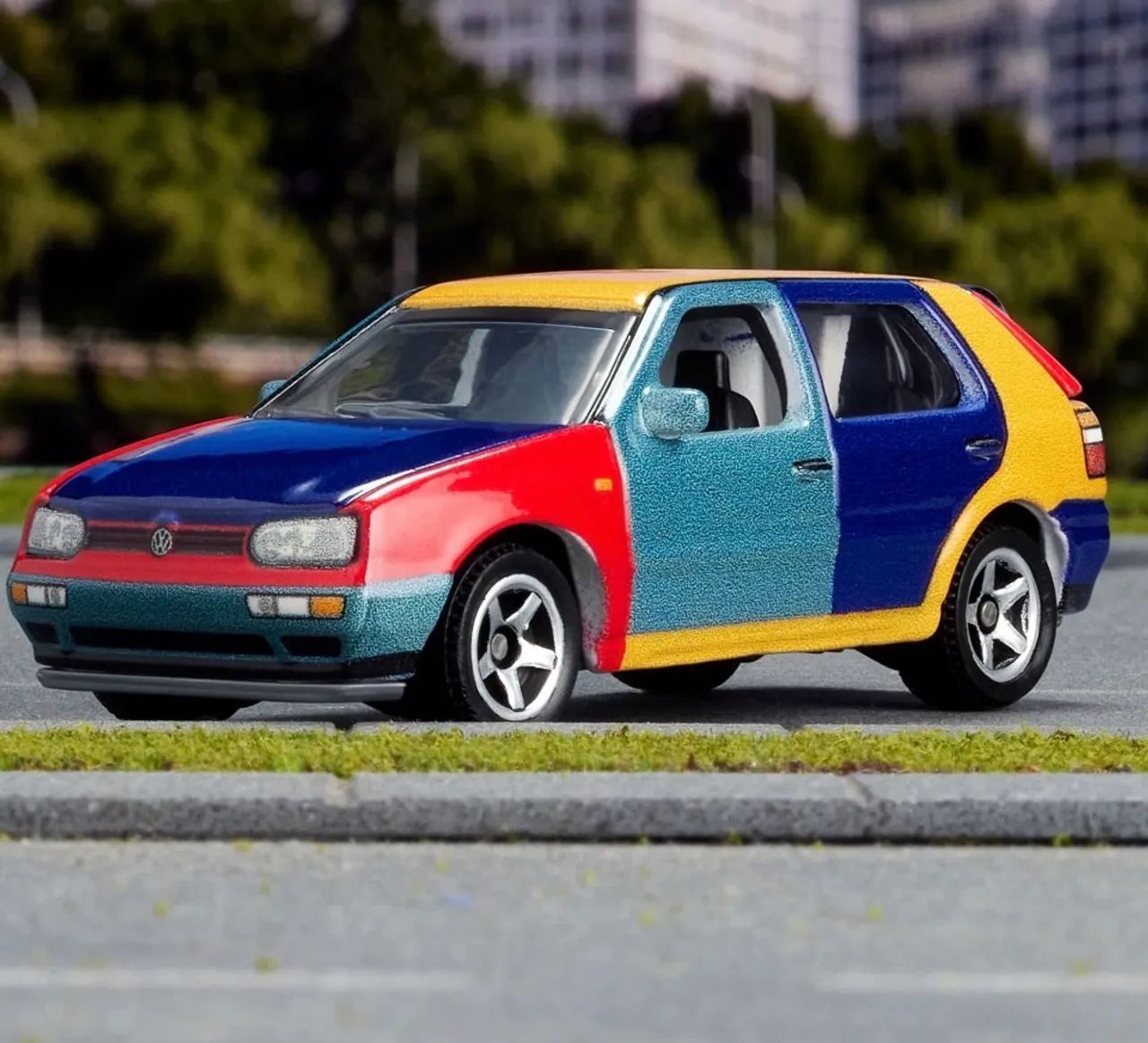 Matchbox 1995 Volkswagen Golf Harlequin  - Foto 2