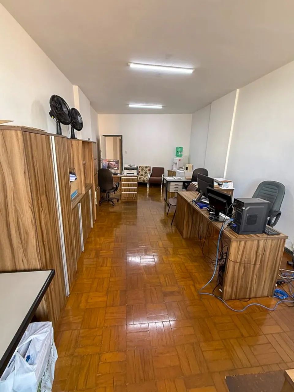 Sala comercial à venda no Edifício Júlio Fuganti, Centro de Londrina - Foto 2