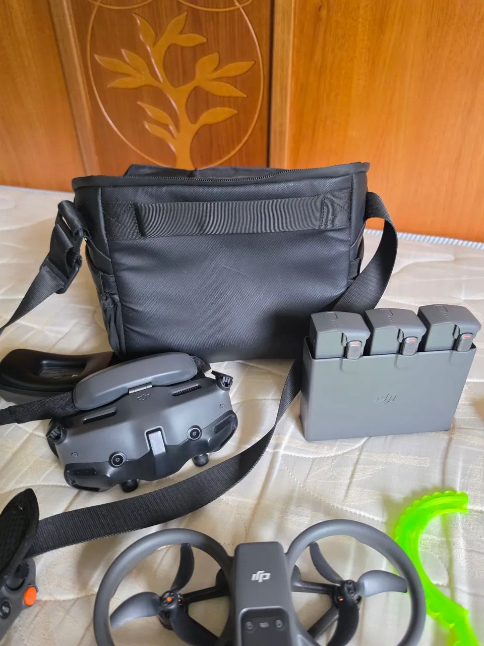Dji avata 2 combo + acessórios.