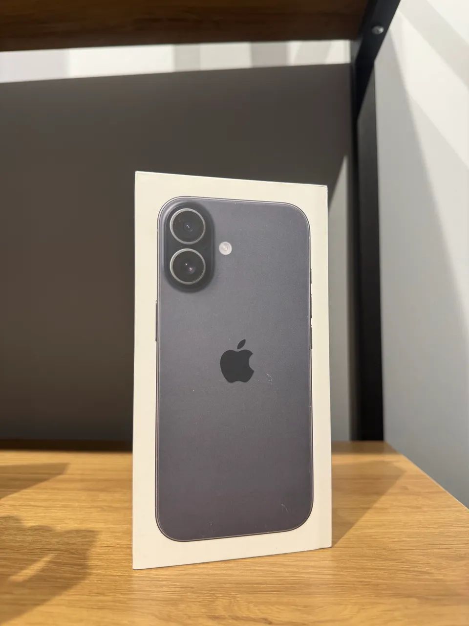 iPhone 16 512GB LACRADO
