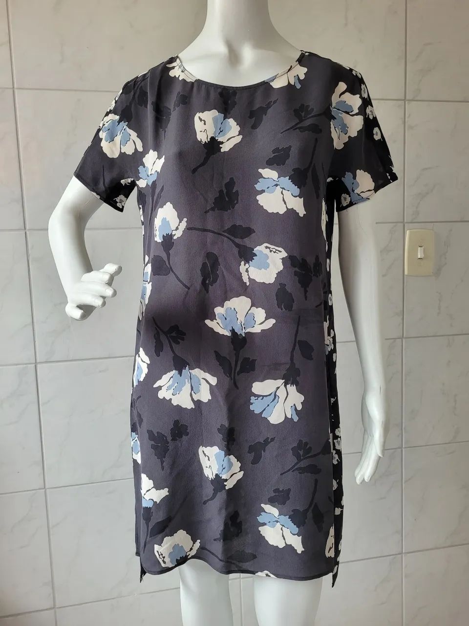 Vestido estampado 100%seda.