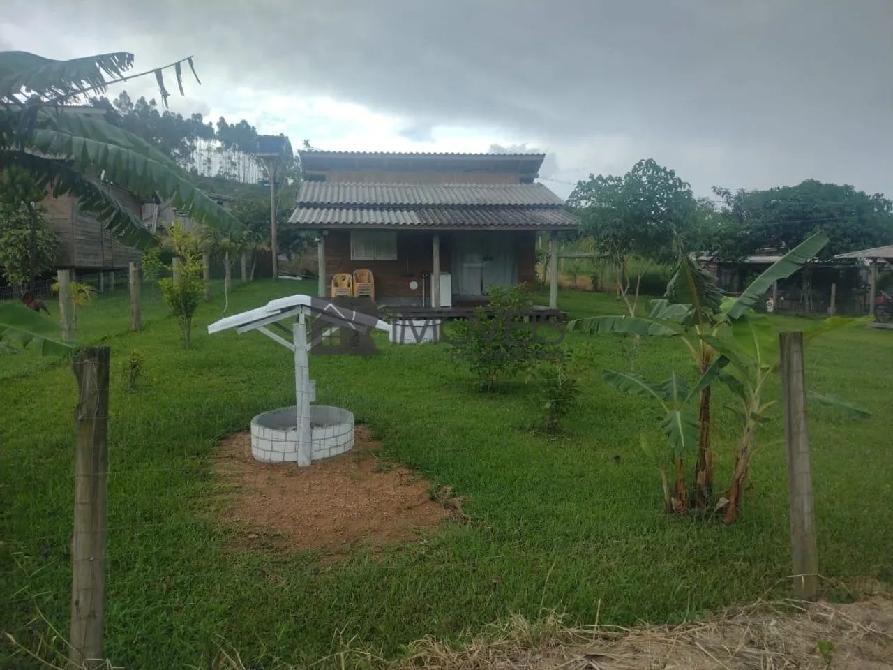 Oportunidade em Imaruí! Casa com terreno grande! - Foto 3