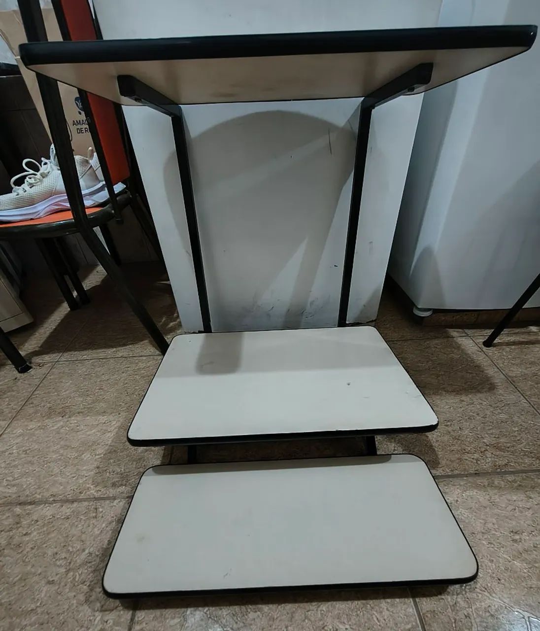 Escrivaninha de Parede, com bandeja para Teclado e Mouse  - Foto 2