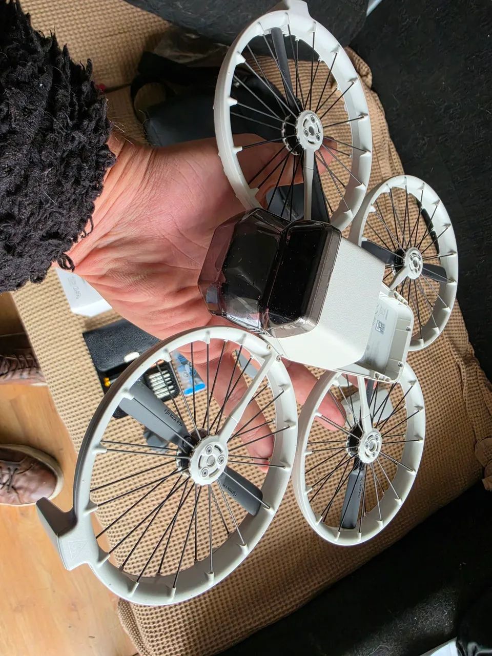 Dji Flip Impecável e sem voo - Completo e bateria extra  - Foto 4