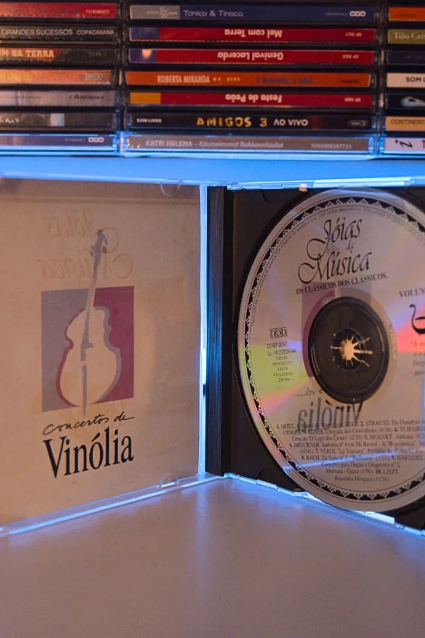 CD Os Clássicos Dos Clássicos - Volume 4 - 1994 - Foto 2