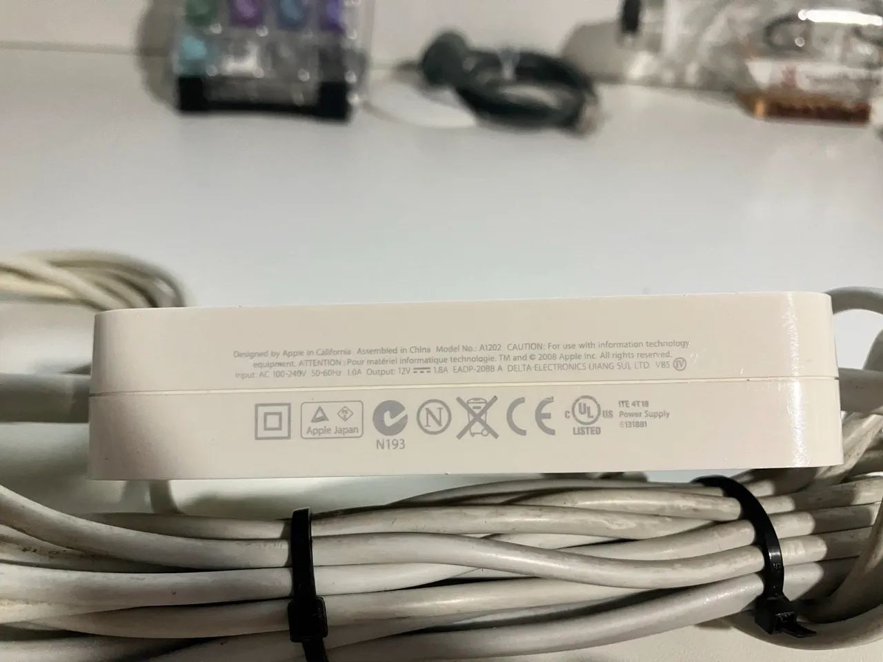 Fonte original Apple AirPort / Apple TV 1ª geração .