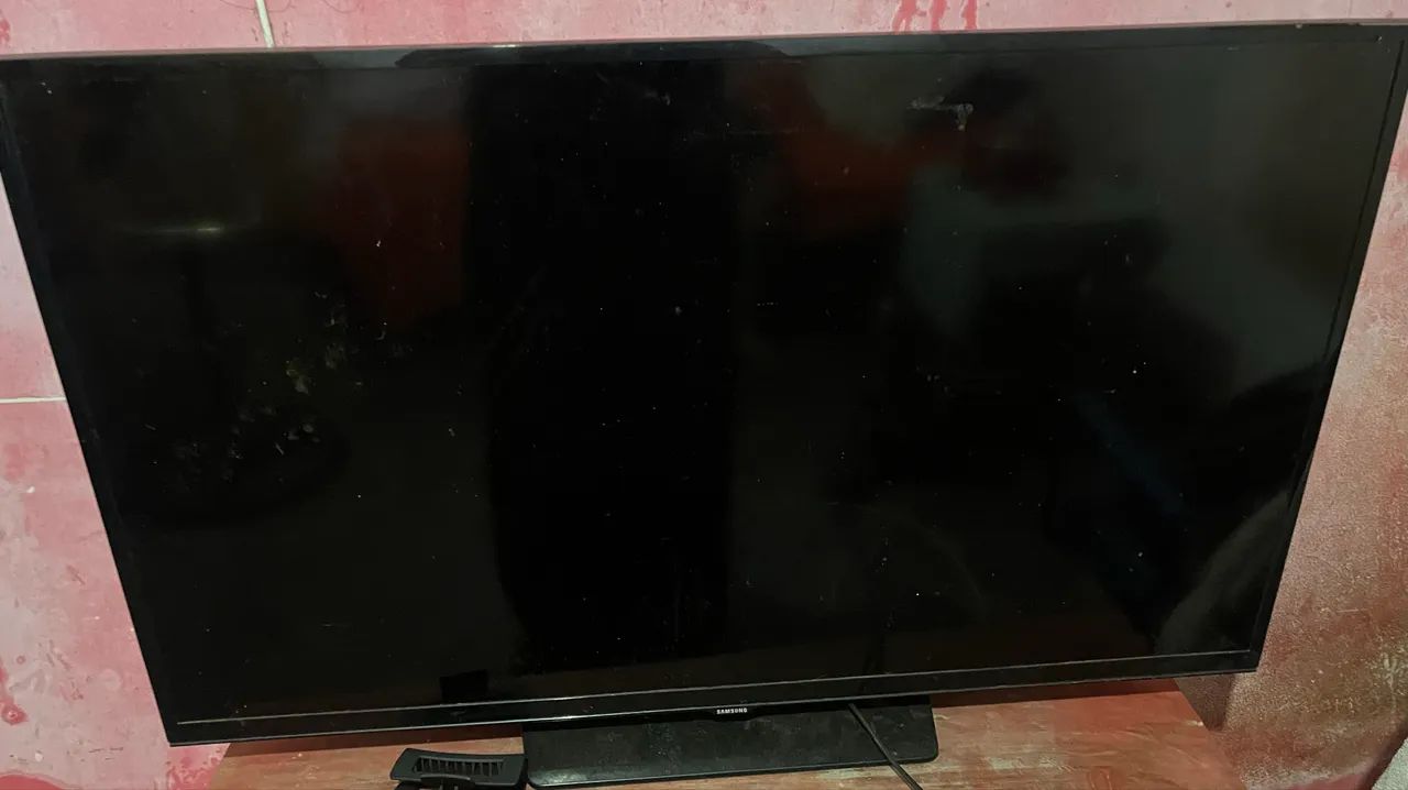 Tv 40 para concerto ou retirada de peças 