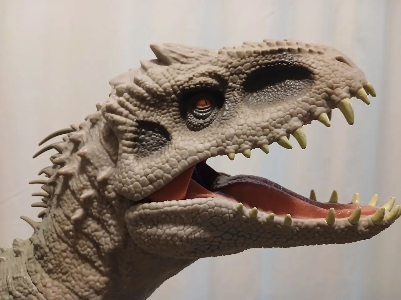 Dinossauro Mattel Indominus Rex Colossal - Foto 4