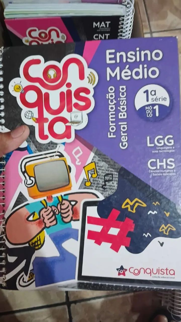Doacão. Caderno de ensino escolar CONQUISTA, 1 ano do ensino médio, 7 livros