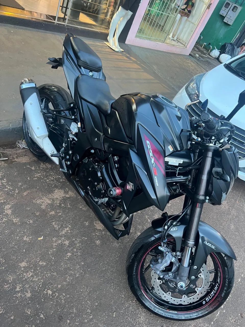 GSX S750 - Foto 3