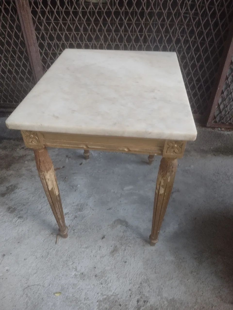 Mesa antiga $450 