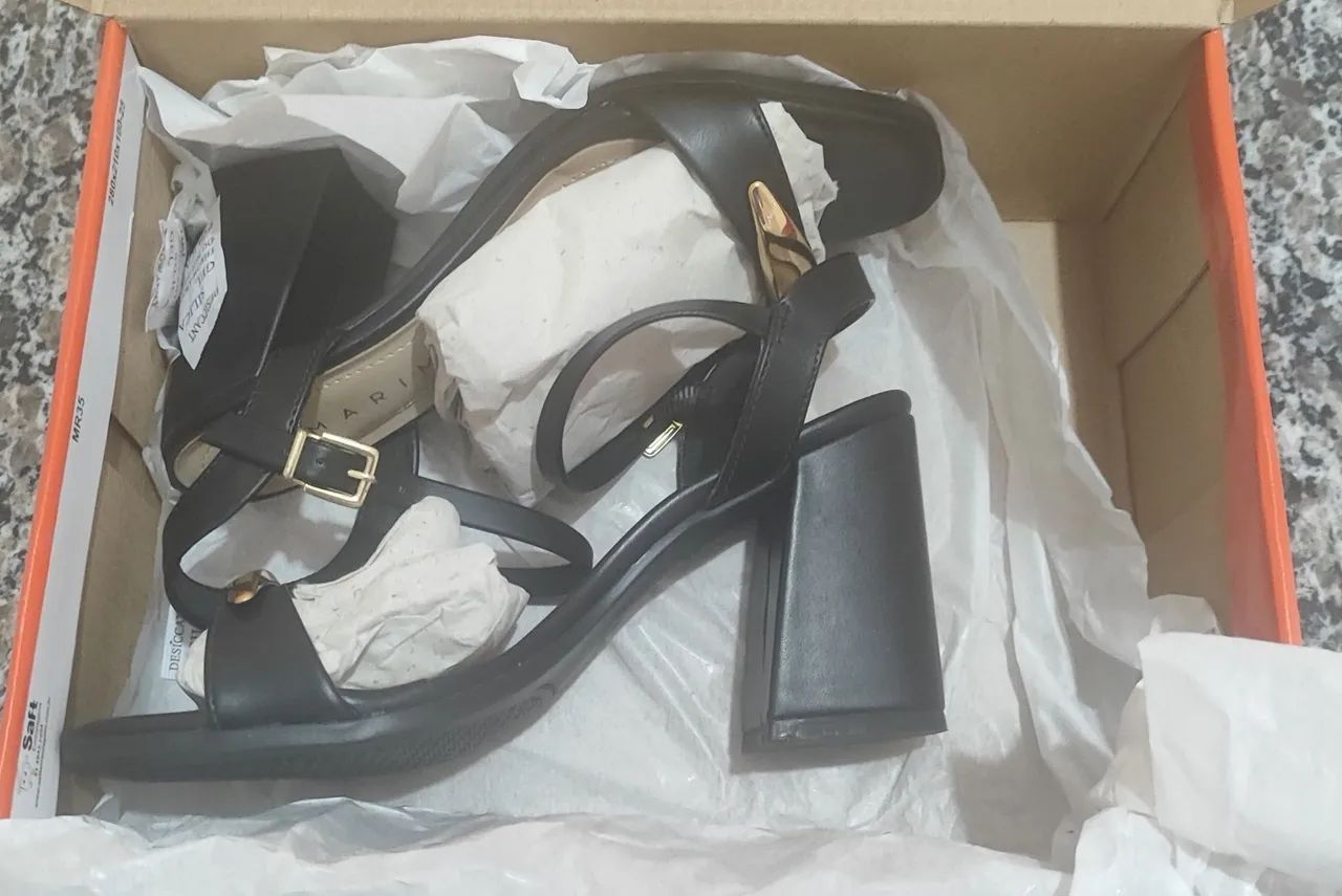 Vende-se sapato feminino 