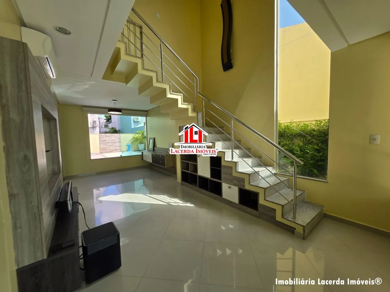 Casa Duplex no Forest Hill com 3 Suítes com Varanda, Piscina e Edícula - Foto 4