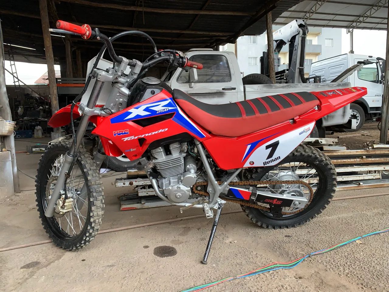 XR 250 trilha 