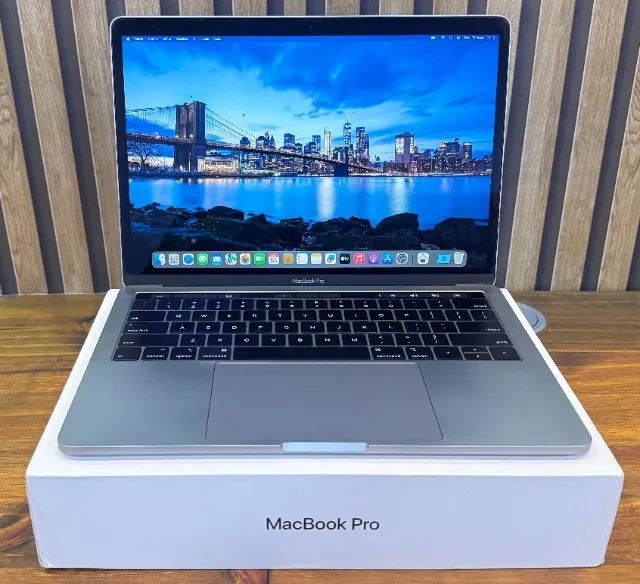 Apple MacBook PRO Touch Bar 2019 A2159 C/ Caixa - Notebooks - São