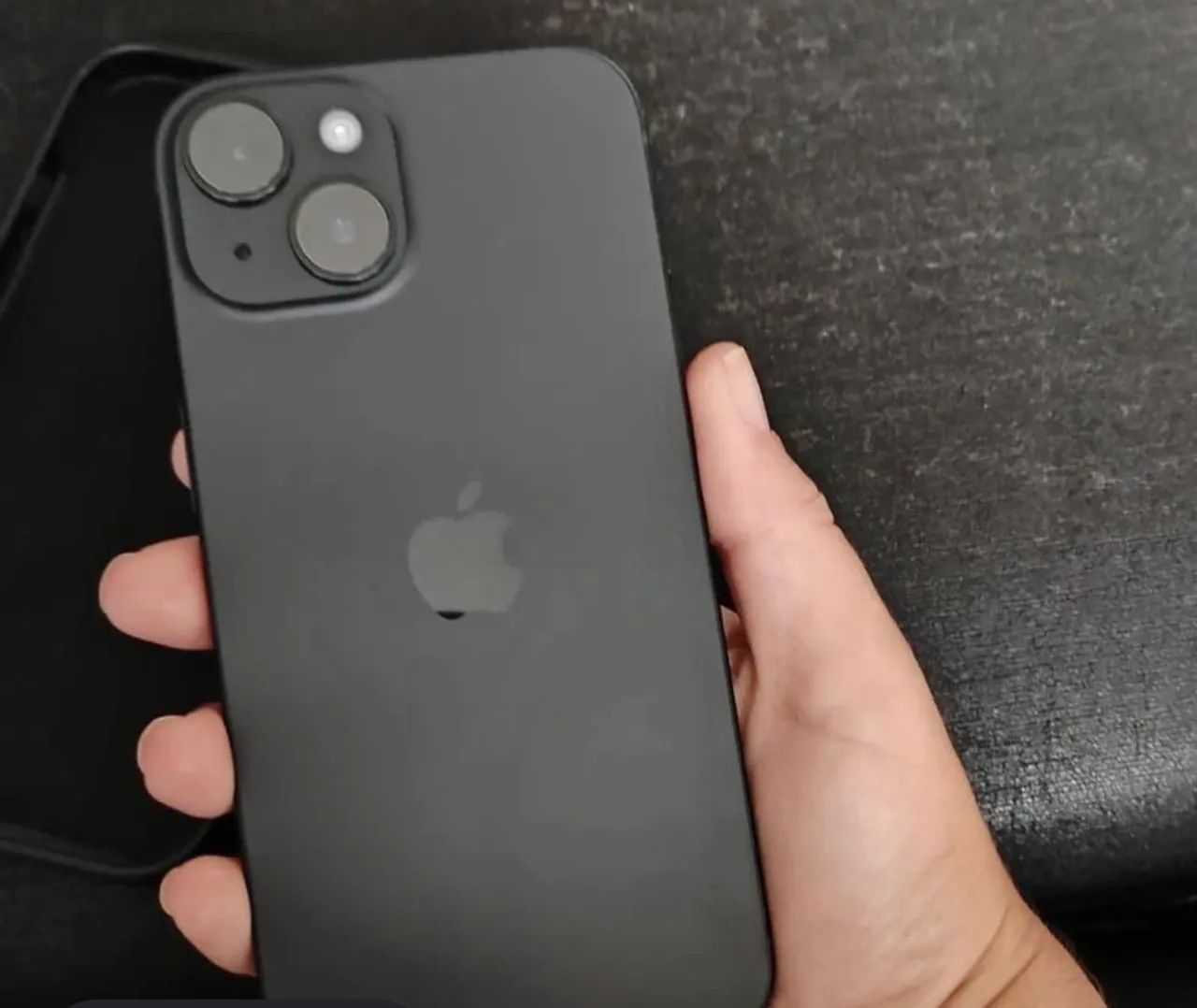 iPhone 15 com a caixa cabo e nota fiscal