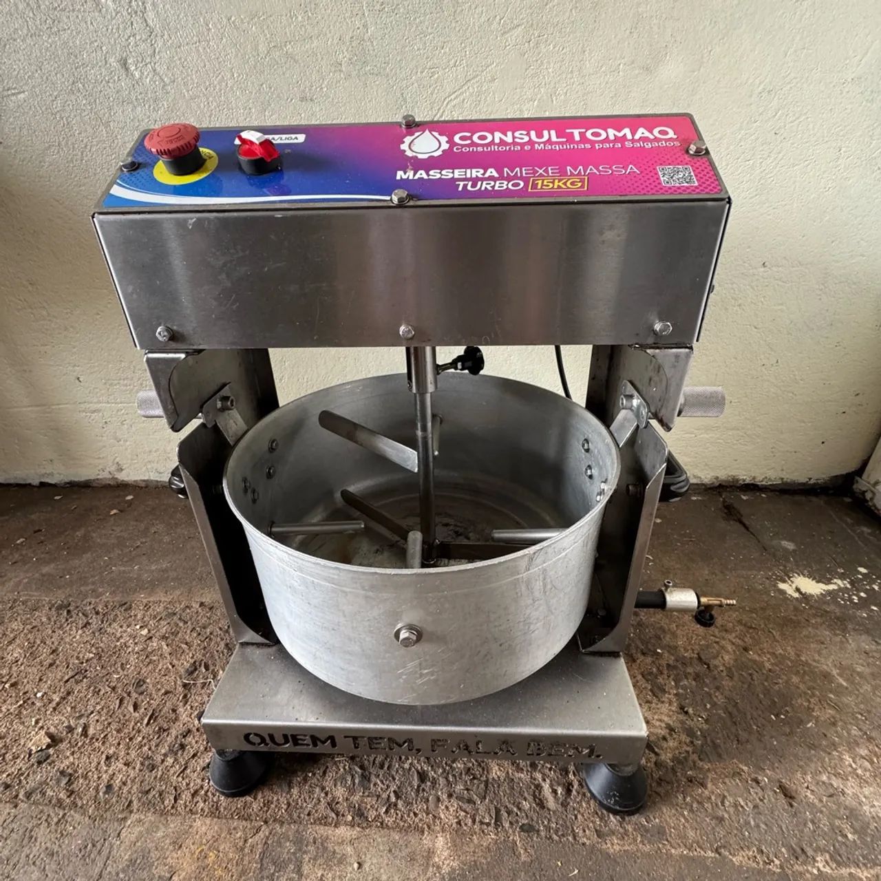 Máquina de fazer massa