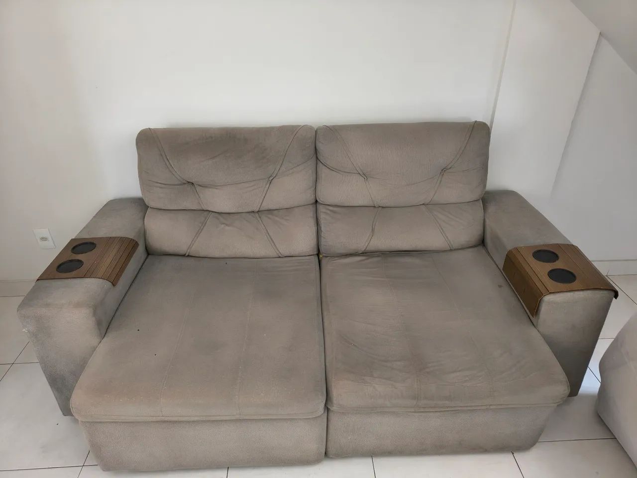 Sofá 3 lugares 