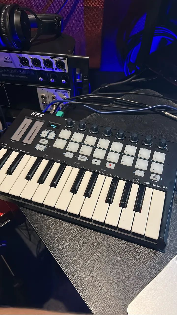 Controlador midi Kfx 25 teclas 